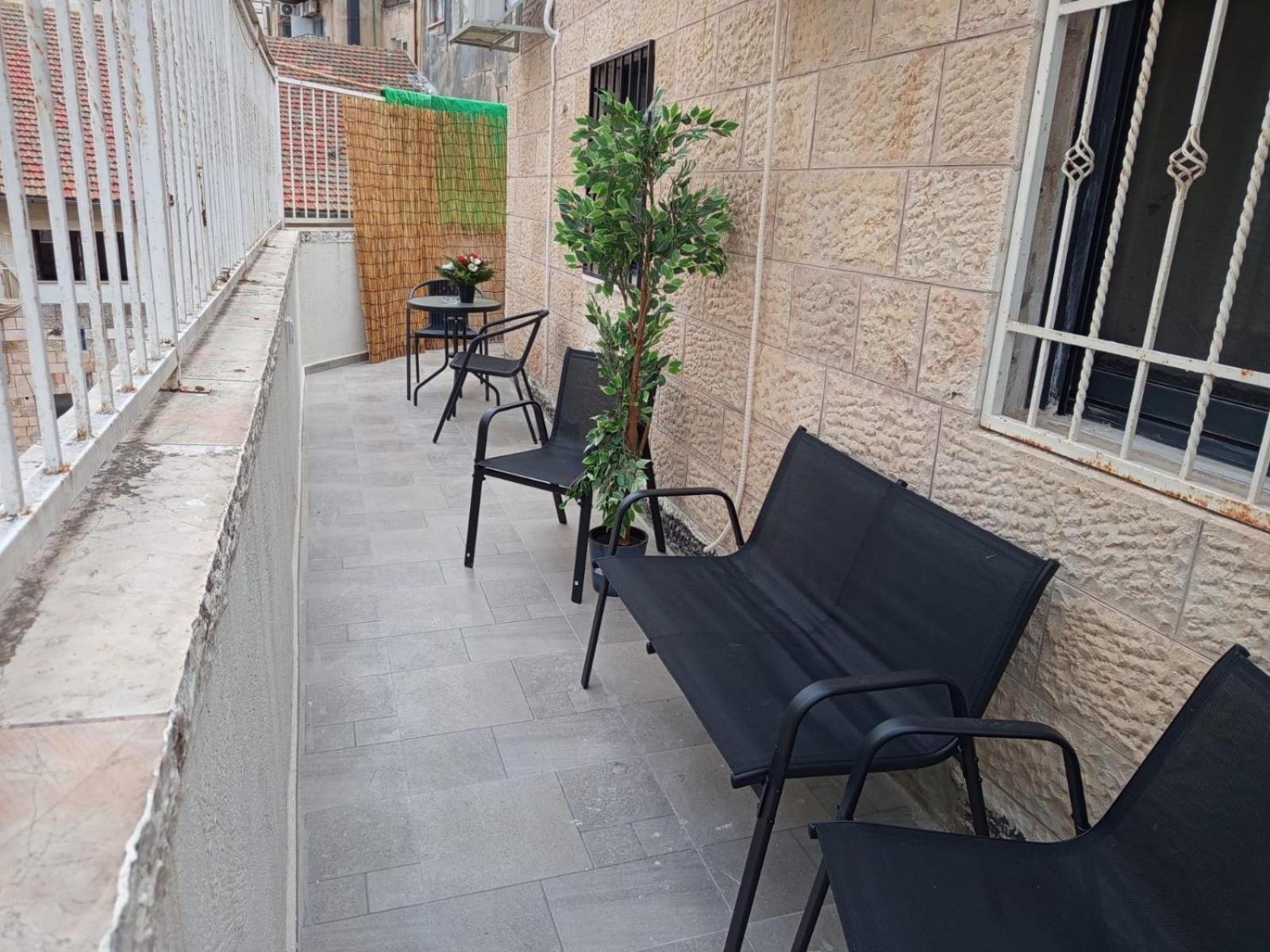 Pergola House 3 Bdr Heart